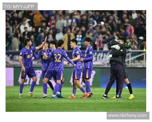 绿城足球教练的执教理念与球队发展之路探讨